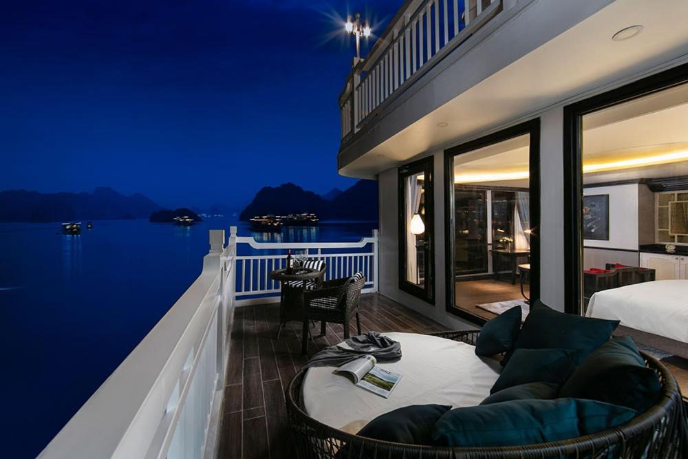 Lapinta Luxury Cruises Ha Long Exterior foto